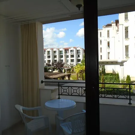 Nedev's In Kavatsi Area Appartement *