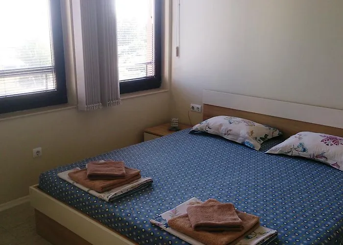 Nedev's In Kavatsi Area Apartamento